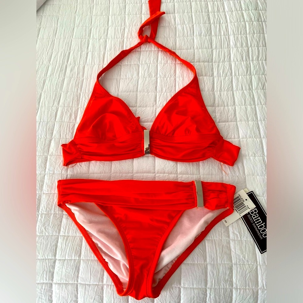 🧡Orange Halter Bikini by Bamboo~Size M🧡Top worn twice🧡Bottoms has tags🧡